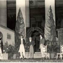 Scene for the production, "La hija de las flores o Todos están locos"