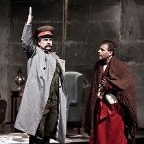 Photographs of a rehearsal for the theatrical production, Cartas de amor a Stalin