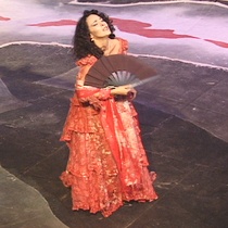 Photographs of the theatrical production, Parece Blanca