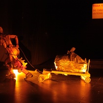 Photograph of the production, "Rapsodia para el mulo"