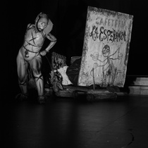 Photograph of the production, "Rapsodia para el mulo"