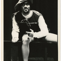 Manuel Acosta (Capitán Beaudricourt), in "La alondra"