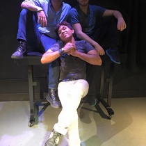 Photographs of the theatrical production, La profesión de la Sra. Warren (Miami, 2015)