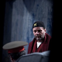 Photographs of a rehearsal for the theatrical production, Cartas de amor a Stalin