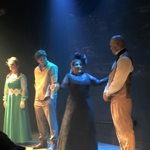 Photographs of the theatrical production, La profesión de la Sra. Warren (Miami, 2015)