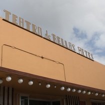 Teatro de Bellas Artes - Sign on Top