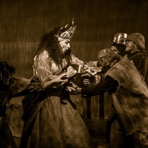 Photographs of the production, "La orgía"