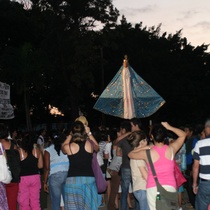 Photograph of the procession, "A la eterna memoria"