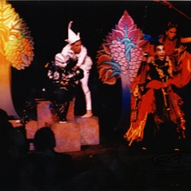 Photographs of theatrical production, Farsa maravillosa del gato con botas