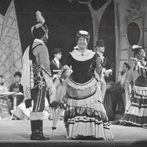 Photograph of the theatrical production, Luisa Fernanda