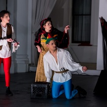 Photographs of the production, "Los cuentos de Canterbury"