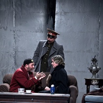 Photographs of a rehearsal for the theatrical production, Cartas de amor a Stalin