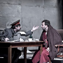 Photographs of a rehearsal for the theatrical production, Cartas de amor a Stalin