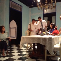 Photographs of a rehearsal for the theatrical production, Contigo, pan y cebolla