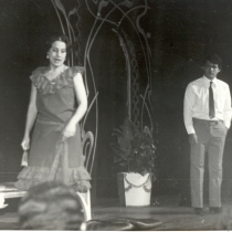 Photograph of the theatrical production, Las vacas gordas