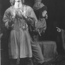 Photographs of Déxter Cápiro in the production, "Fábula del insomnio"