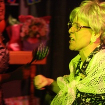 Photographs of the theatrical production, Viejas, vírgenes y putas (Miami, 2015)