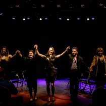 Photographs of the production, "La tectónica de los sentimientos"